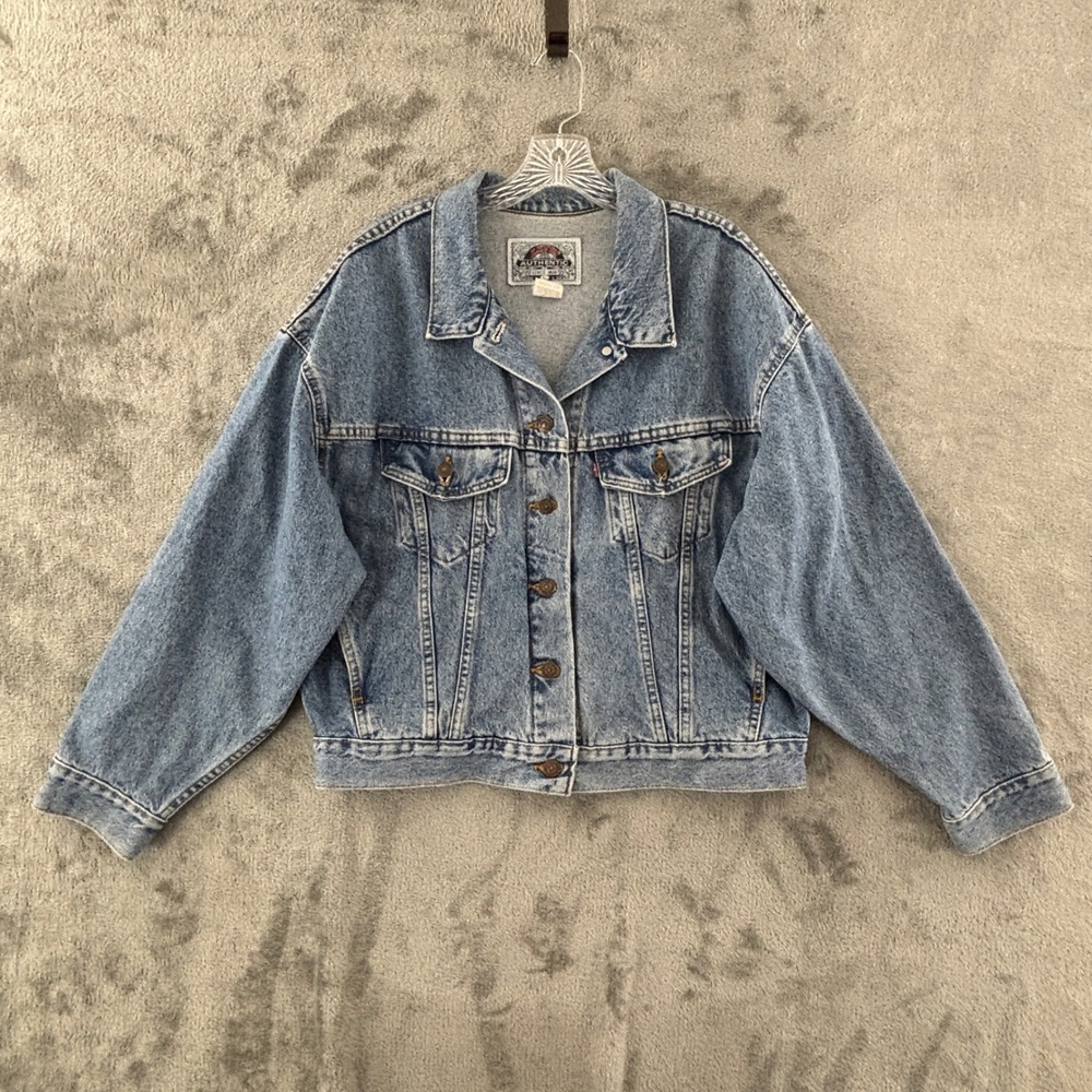 Vintage 90s Levis Cropped Denim Trucker Jacket Womens L Button Blue Jean Red Tag